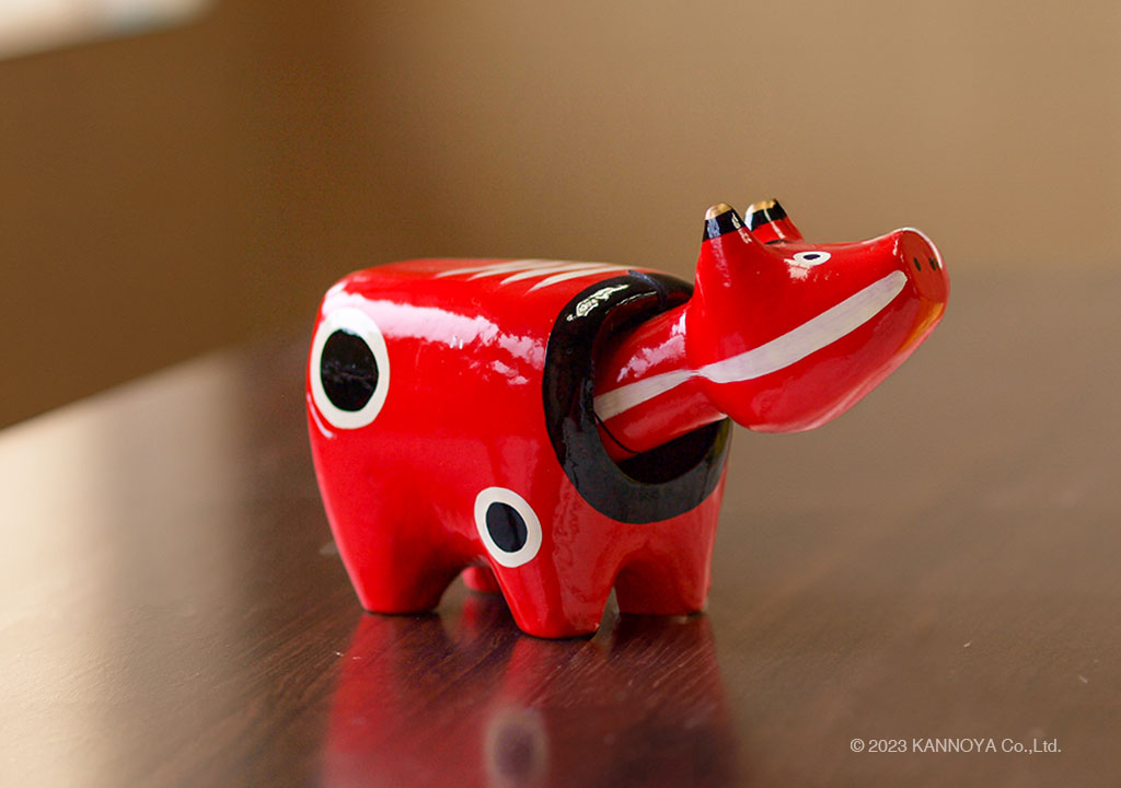 会津の民芸品あかべこ